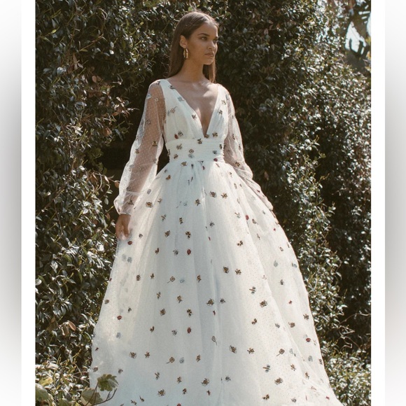 Lurelly Dresses & Skirts - Lurelly Cetus Gown NWT Size 6